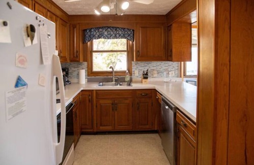 Town of Jerusalem Cabaña | Keukation - A Beautiful Lakefront Home.