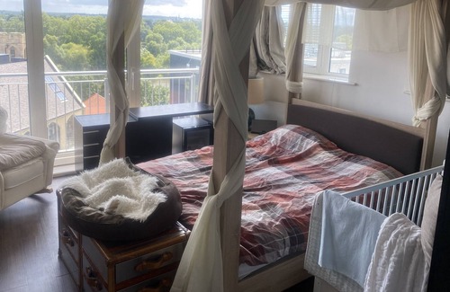 London Borough of Hounslow Apartamento | Kew Garden 2-Floors Penthouse