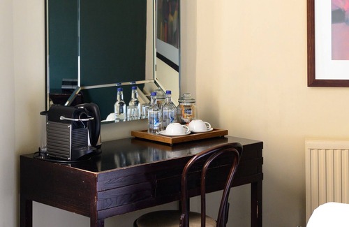 Kew Hotel | Kew Gardens Hotel