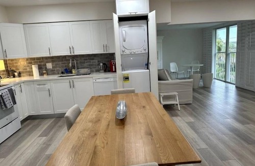 Key Biscayne Apartamento | Key Biscayne 2 bedrooms sleeps 4 walk 2 beach shops
