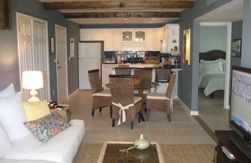 Key Biscayne Condominio | Key Biscayne - Exquisito condominio en la playa - 1 cuadra de la playa