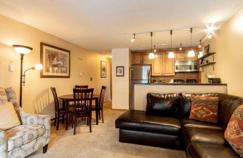 Mountain House Apartamento | Key Condo 2939