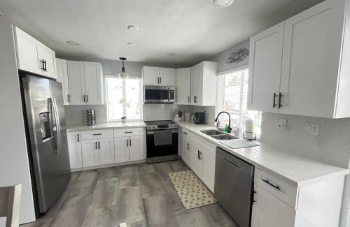 Doctor's Arm Casa | key Deer Retreat/direct gulf access/hot tub