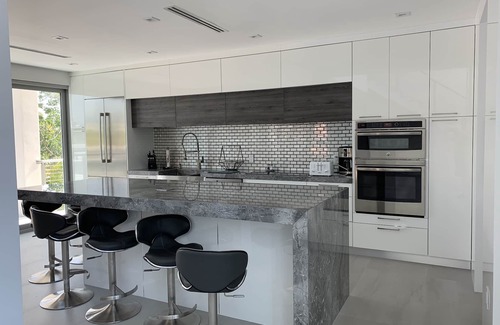 Bowens Addition Casa | KEY LARGO CASA A ESTRENAR CON PISCINA Y PORCHE