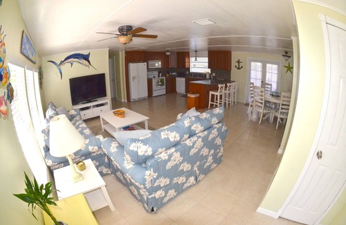 Key Largo Casa | Key Largo Casa con Patio cercado, gran cubierta y jacuzzi