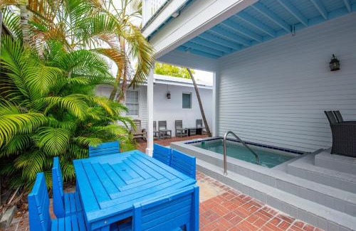 Historic Seaport Hotel | Key Lime Cottage