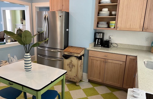 Cape Charles Casa | Key Lime Cottage: Your Cape Charles Beachside Retreat