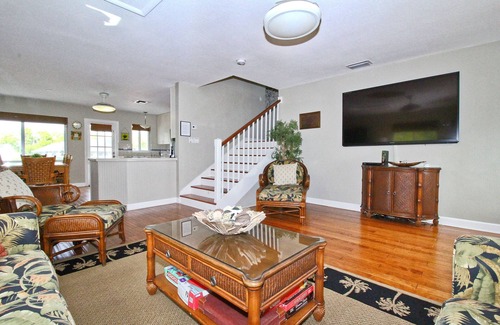 Marathon Casa | Key Lime Kottage- Waterfront Home on Gulf of Mexico w/ Private Pool, Dock & More