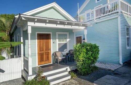 Old Town Casa | Key West Light Suite