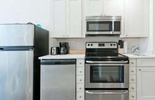 Downtown Boston Apartamento | Keyless Entry Laundry in Bldg Pet Friendly