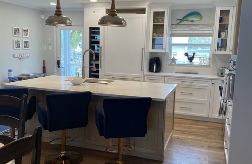 Breezeswept Beach Estates Casa | Keys cottage, oceanfront, dock, private, great location, fenced backyard