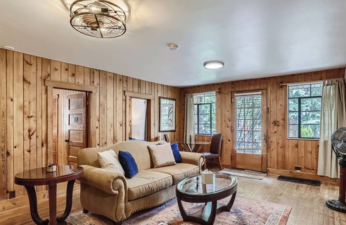Idaho Springs Condominio | Keystone: Work and Play Creekside Condo