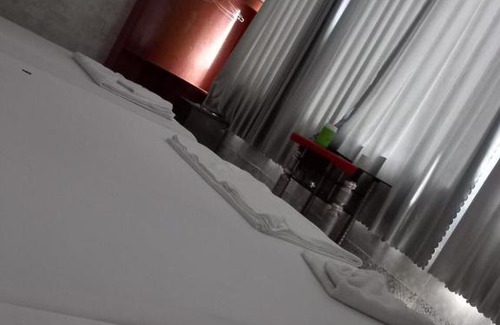 Ninh Kieu Hotel | Khách sạn Ánh Sáng