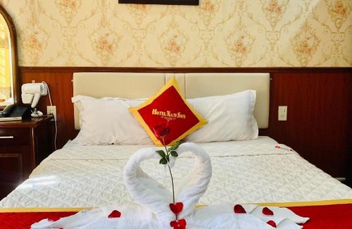 Ngo Quyen Hotel | Khách Sạn Nam Sơn