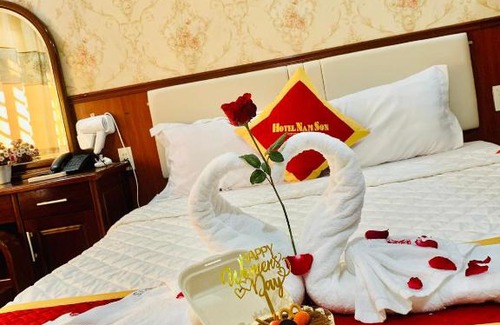 Ngo Quyen Hotel | Khách Sạn Nam Sơn