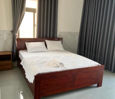 Ninh Hoa Hotel | Khách Sạn Toàn Phát Dốc Lếch