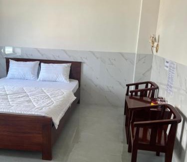 Ninh Hoa Hotel | Khách Sạn Toàn Phát Dốc Lếch