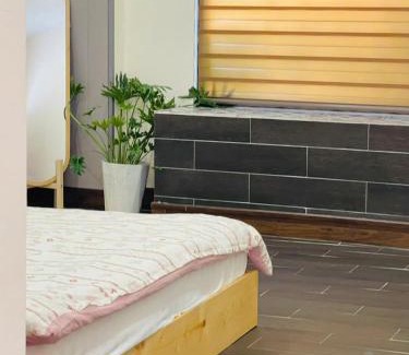 Ninh Kieu Hotel | Khế Homestay