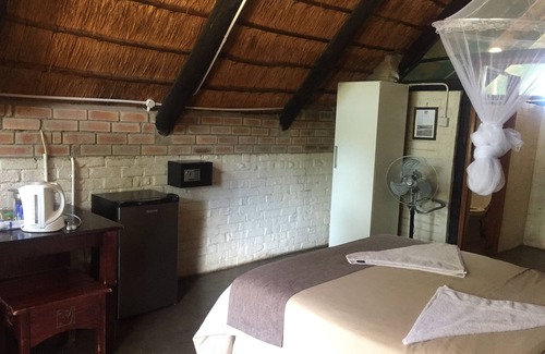 Paje Cabina | Khama Rhino Sanctuary