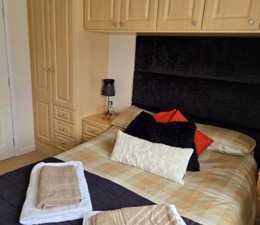 Morpeth Otro | Khans Cabin