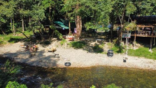 Khlong Sok Otro | Khaosok August Freedom Camp