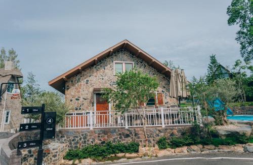 Pong Ta Long Casa | Khaoyai Art Tree