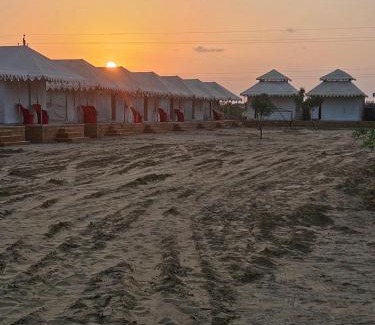 Jaisalmer Hotel | Kharai desert luxury camp