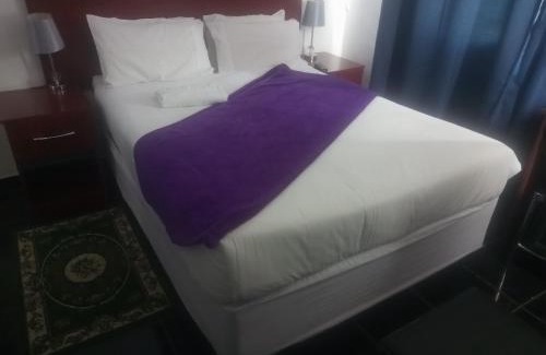 Mahalapye Casa | Khayalami Guest House