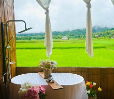 Pua Casa | KheangKhangKhao เคียงข้างเขา ปัว-สกาด