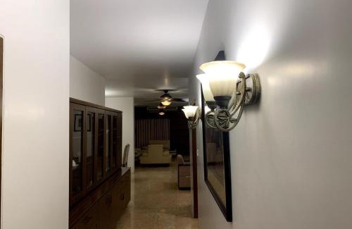Gulshan Apartamento | Khonikaloy 19 4BHK in Gulshan 2 near United Hospital