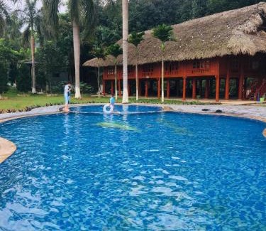 Yen Binh Casa | Khu nghỉ dưỡng Làng An Bình