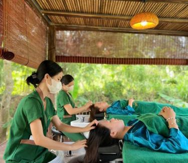 Chau Duc Otro | Khu Nghỉ dưỡng Sinh thái Nhà Lụa Retreat
