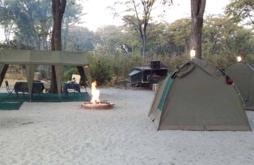 Khwai Otro | Khwai Mokoro Safaris and Campsites