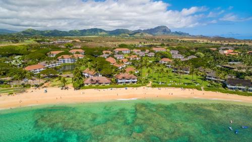 Poipu Complejo | Kiahuna Plantation and Beach Bungalows by Castle