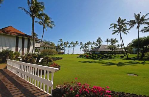 Poipu Complejo | Kiahuna Plantation and Beach Bungalows by Castle