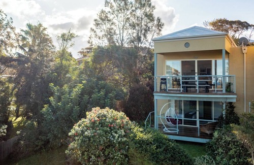 Kiama Villa | Kiama Haven overlooks Kiama Coastal Walk, Easts Beach and the ocean - amazing!