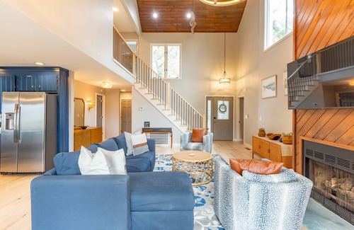 Vanderhorst Plantation Casa | Kiawah Home- Includes Bikes/14 min walk to Beach. 4 Bedrooms - 7 beds/ 2.5 Bath