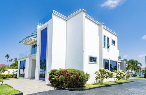 Dar es Salaam Villa | Kibada White Villa