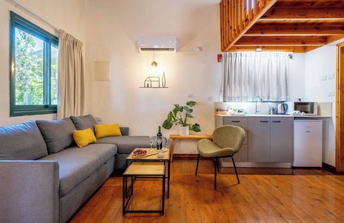 Kfar Masaryk Casa | Kibbutz Kfar Masaryk Country Lodging