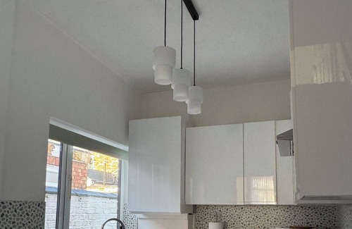 Thatto Heath Casa | Kick back and Relax in this calm-styled space