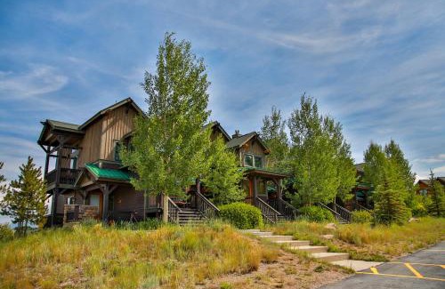 Granby Apartamento | Kicking Horse Lodges 4-302