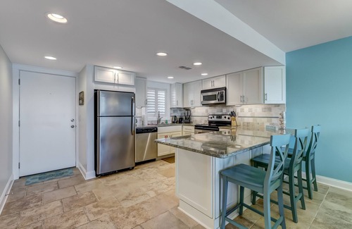 Fernandina Beach Condominio | Kid Friendly Condo with Stunning View of the Atlantic by RedAwning