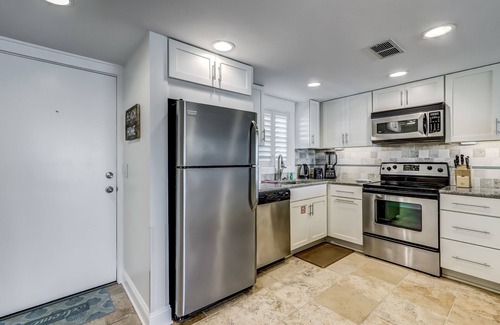 Fernandina Beach Condominio | Kid Friendly Condo with Stunning View of the Atlantic by RedAwning