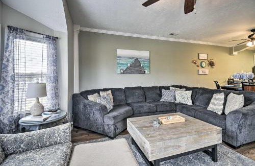 Carolina Yacht Landing Apartamento | Kid-Friendly Condo with Grill about 5 Mi to Beach