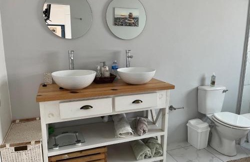 Kidd's Beach Casa | Kidds Beach Cottage