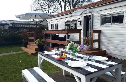 Tuitjenhorn Apartamento | Kids Campingpark De Bongerd 5-star