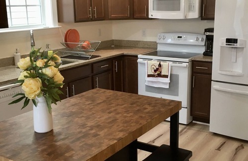 Frankford Casa | Kids' domain, 3 pools, beach shuttle, bikes & gameroom. Linens included!