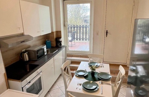 Neumuenster Casa | Kieler Straße 73 W2 - 3 bedrooms with 2 bathrooms