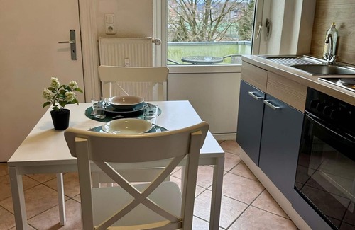 Neumuenster Casa | Kieler Straße 73 W3 - 3 bedrooms with 2 bathrooms
