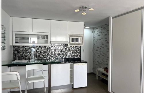 Puerto del Carmen Apartamento | 'Kikere Puerto del Carmen' Holidays with Shared Pool, Wi-Fi and Air Conditioning